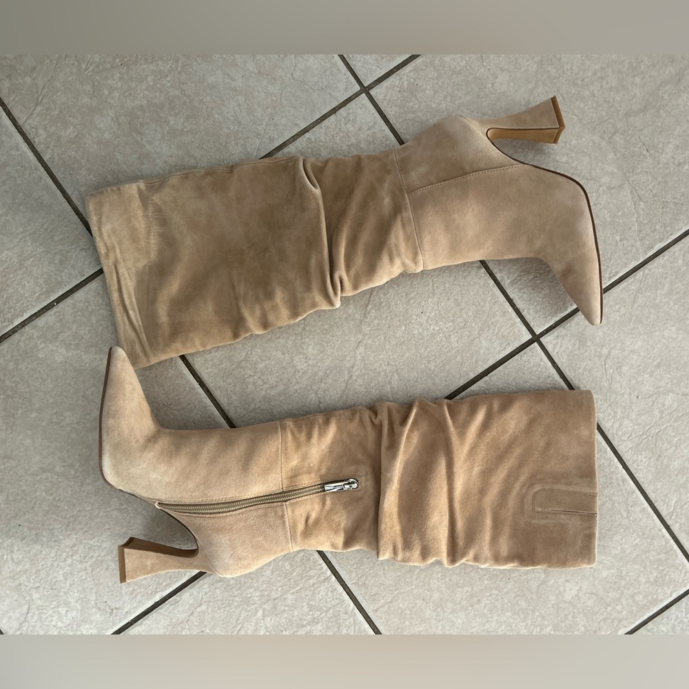 Vince Camuto heel boots. Beige. Great condition